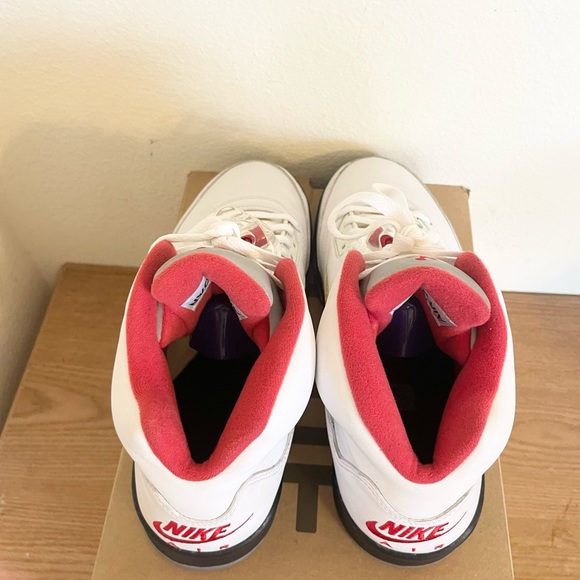 SOLD ❌ Jordan 5 Retro Fire Red size 10.5 DA1911-102 2020 PRE-OWNED - Picture 6 of 9